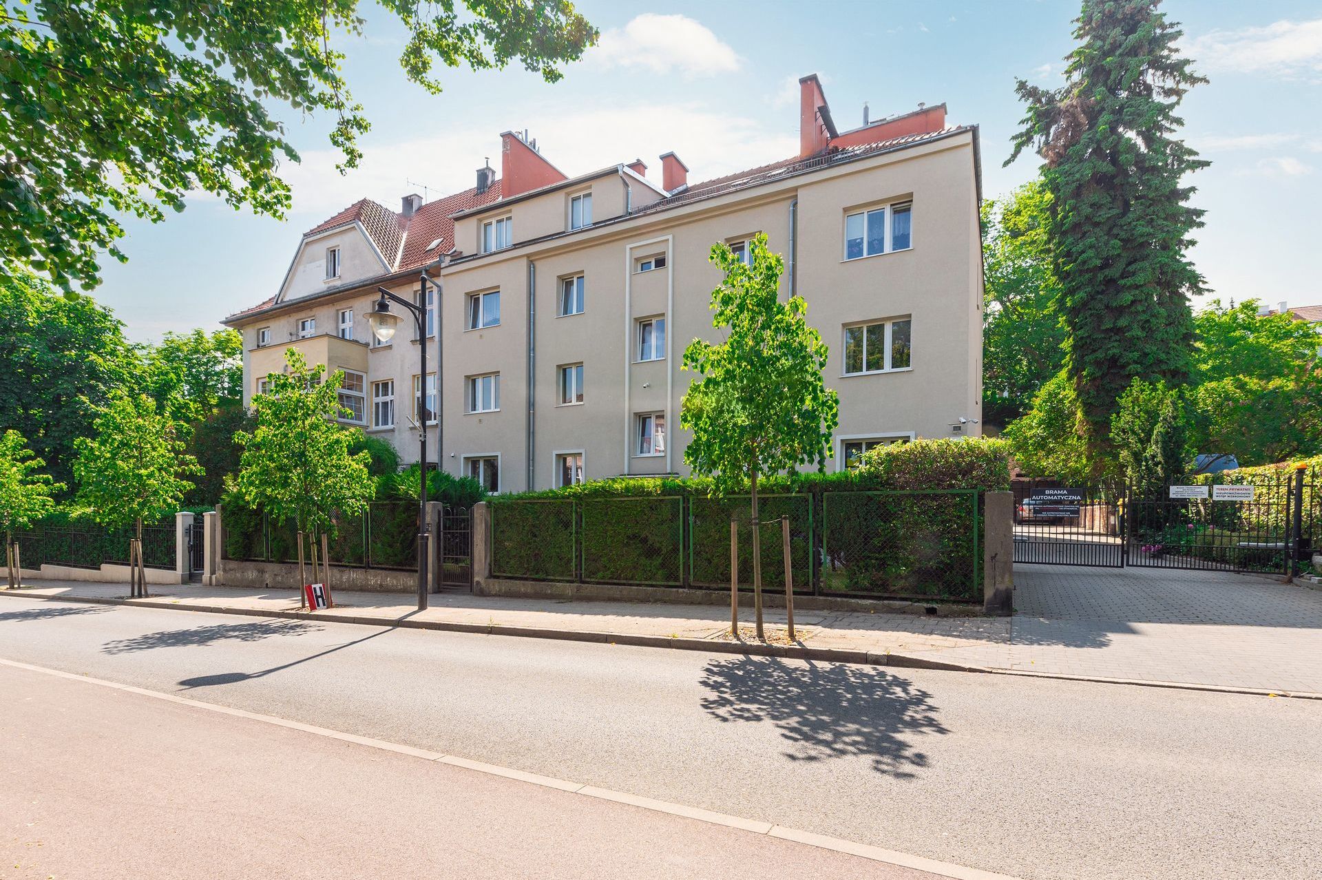Grand Apartments