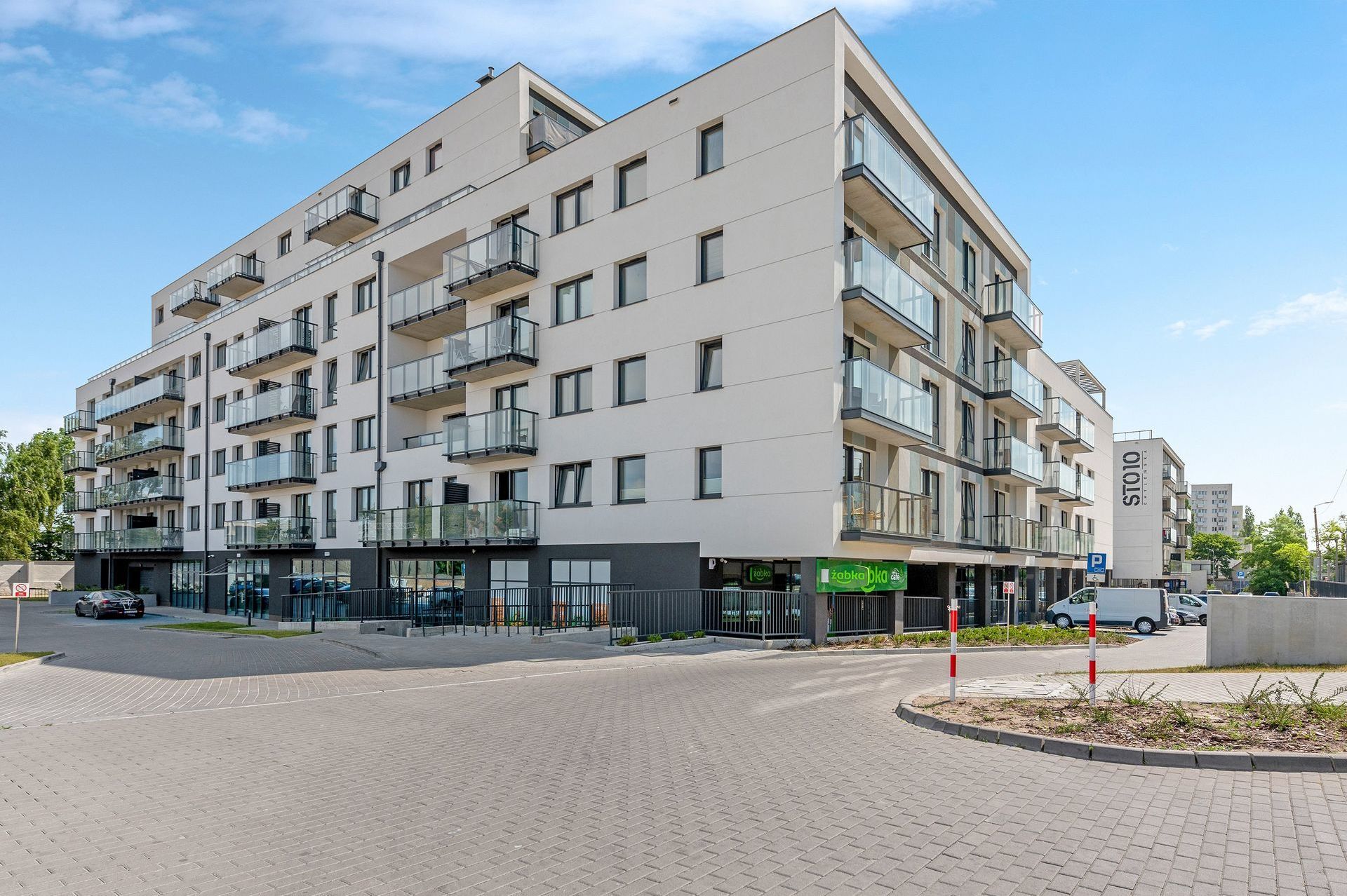 Grand Apartments