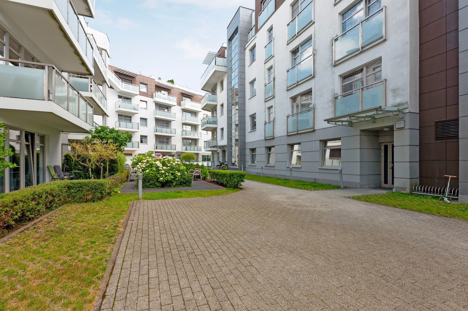 Grand Apartments