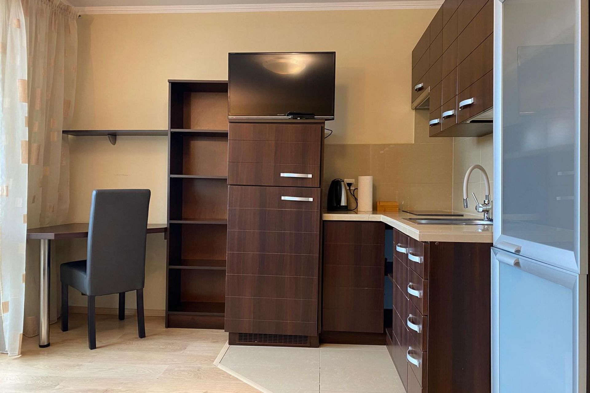Grand Apartments