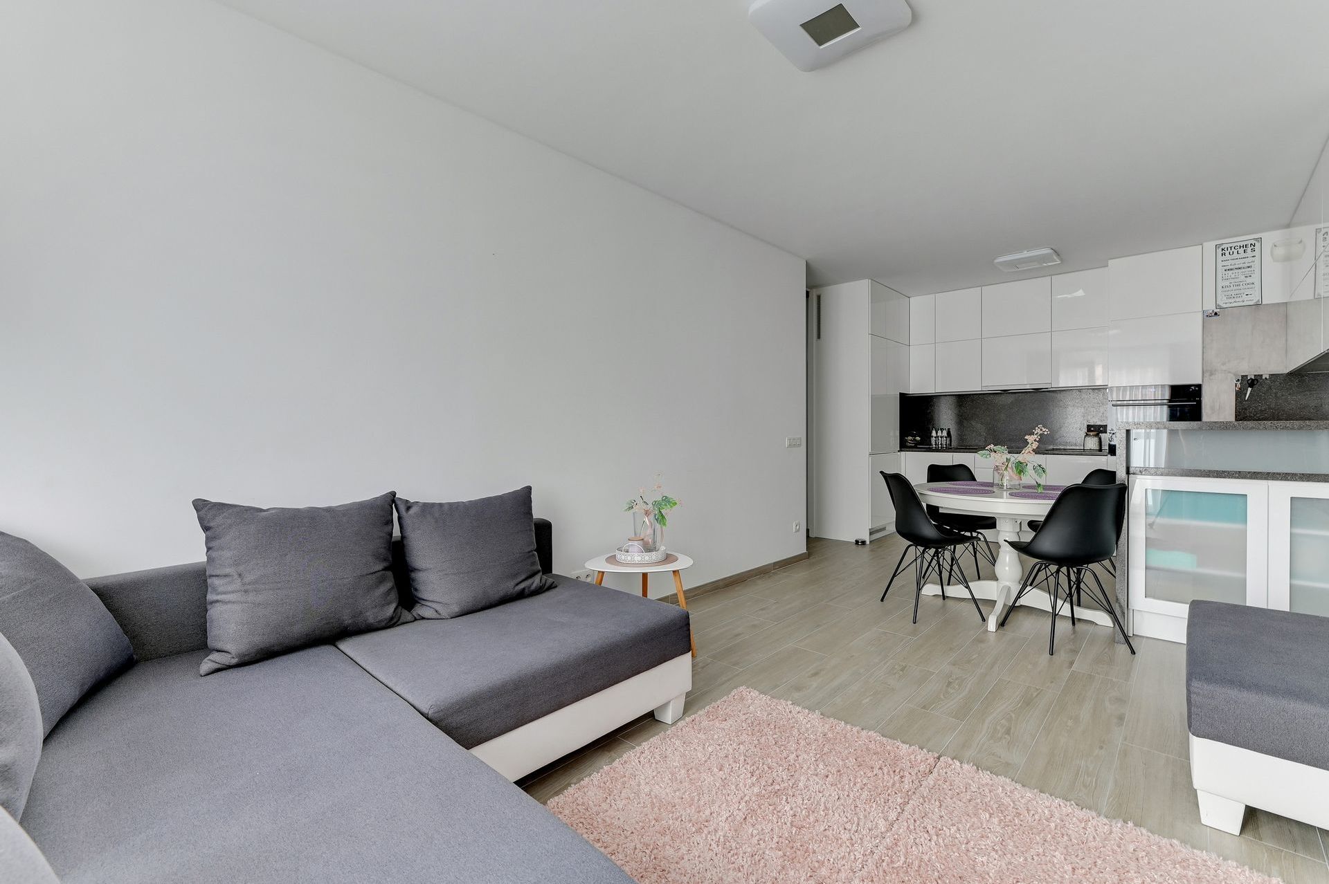 Grand Apartments