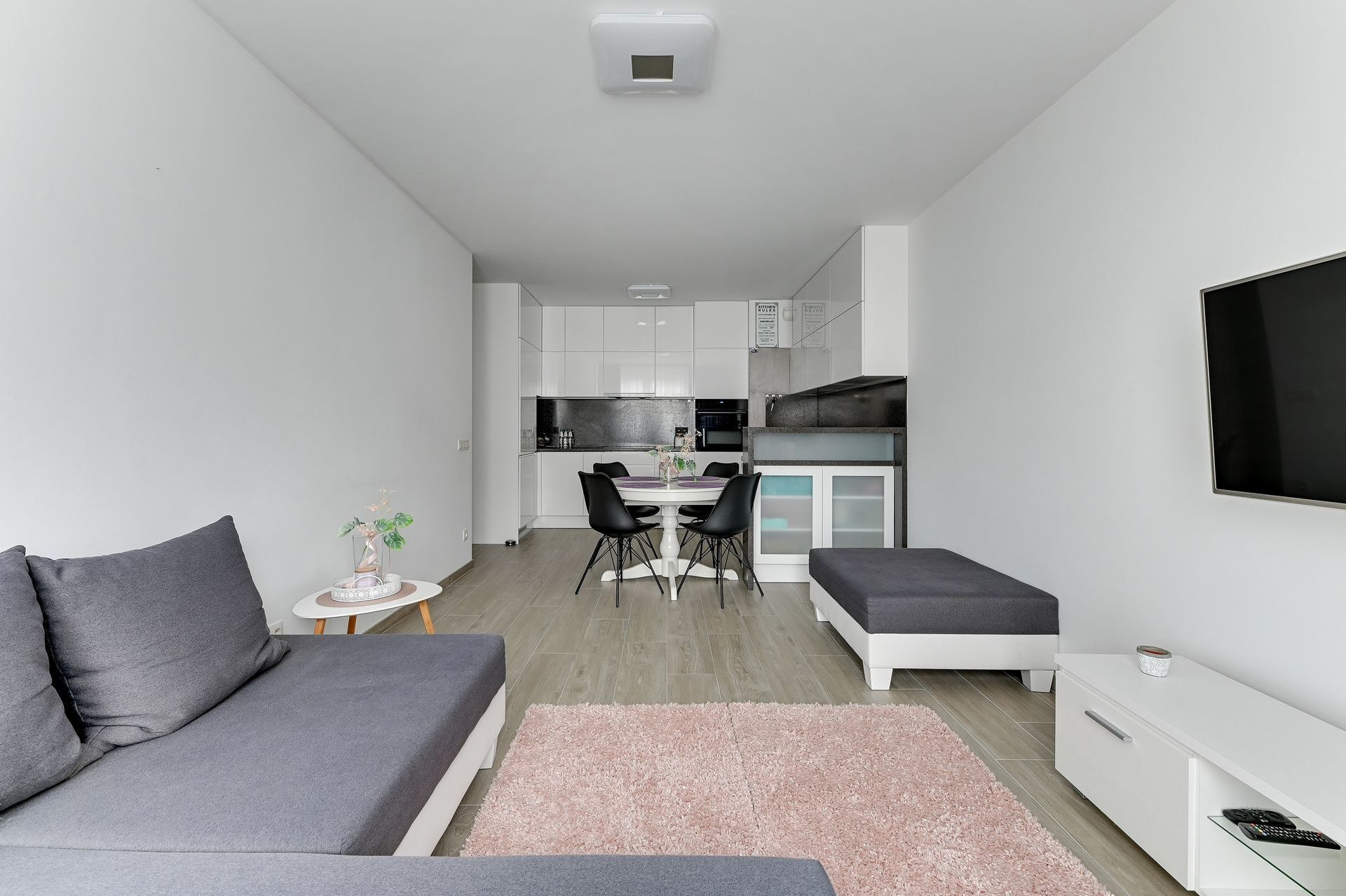 Grand Apartments