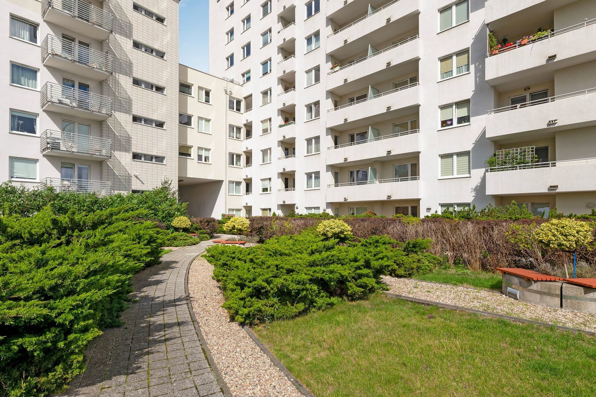 Grand Apartments