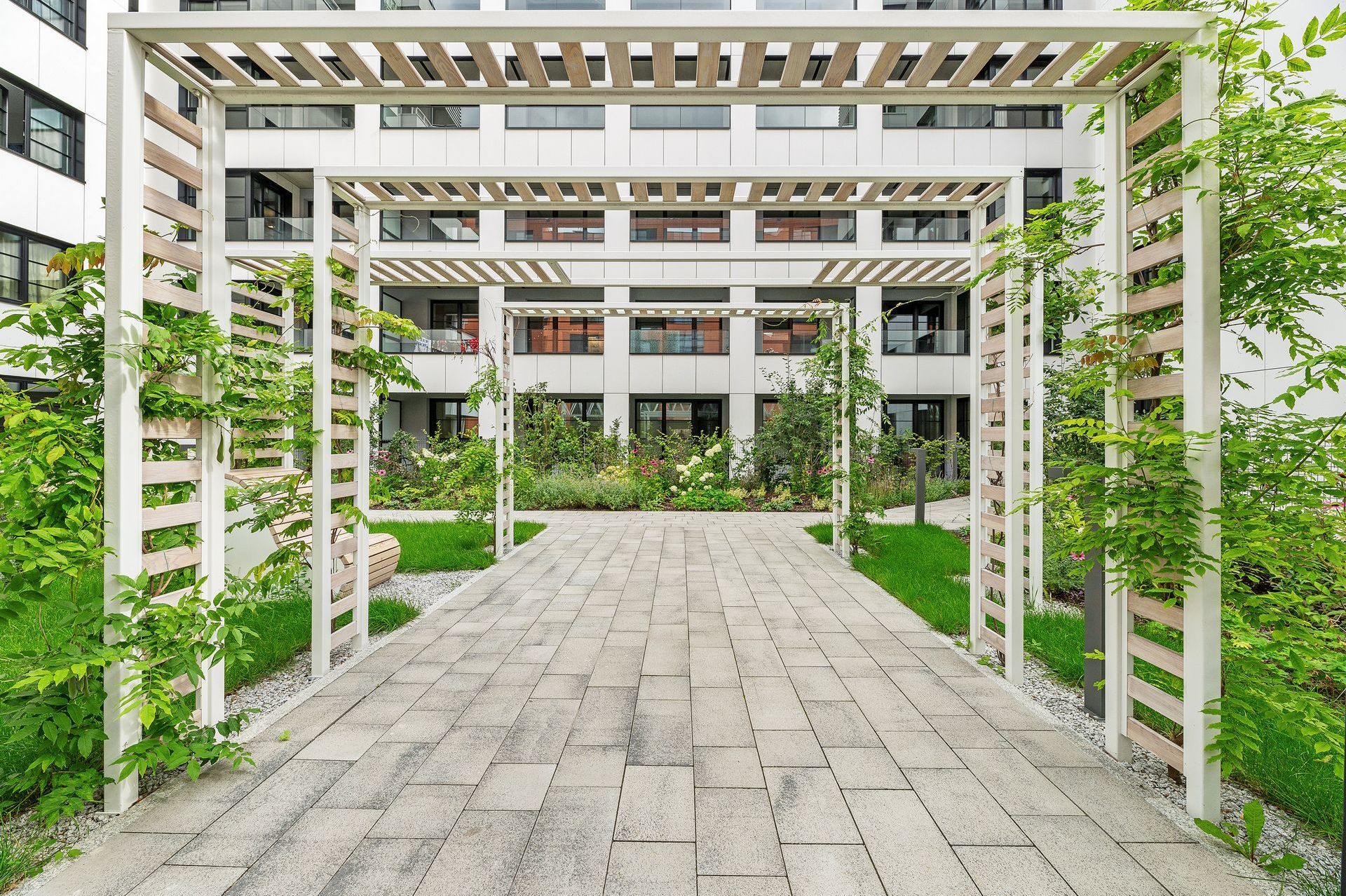 Grand Apartments