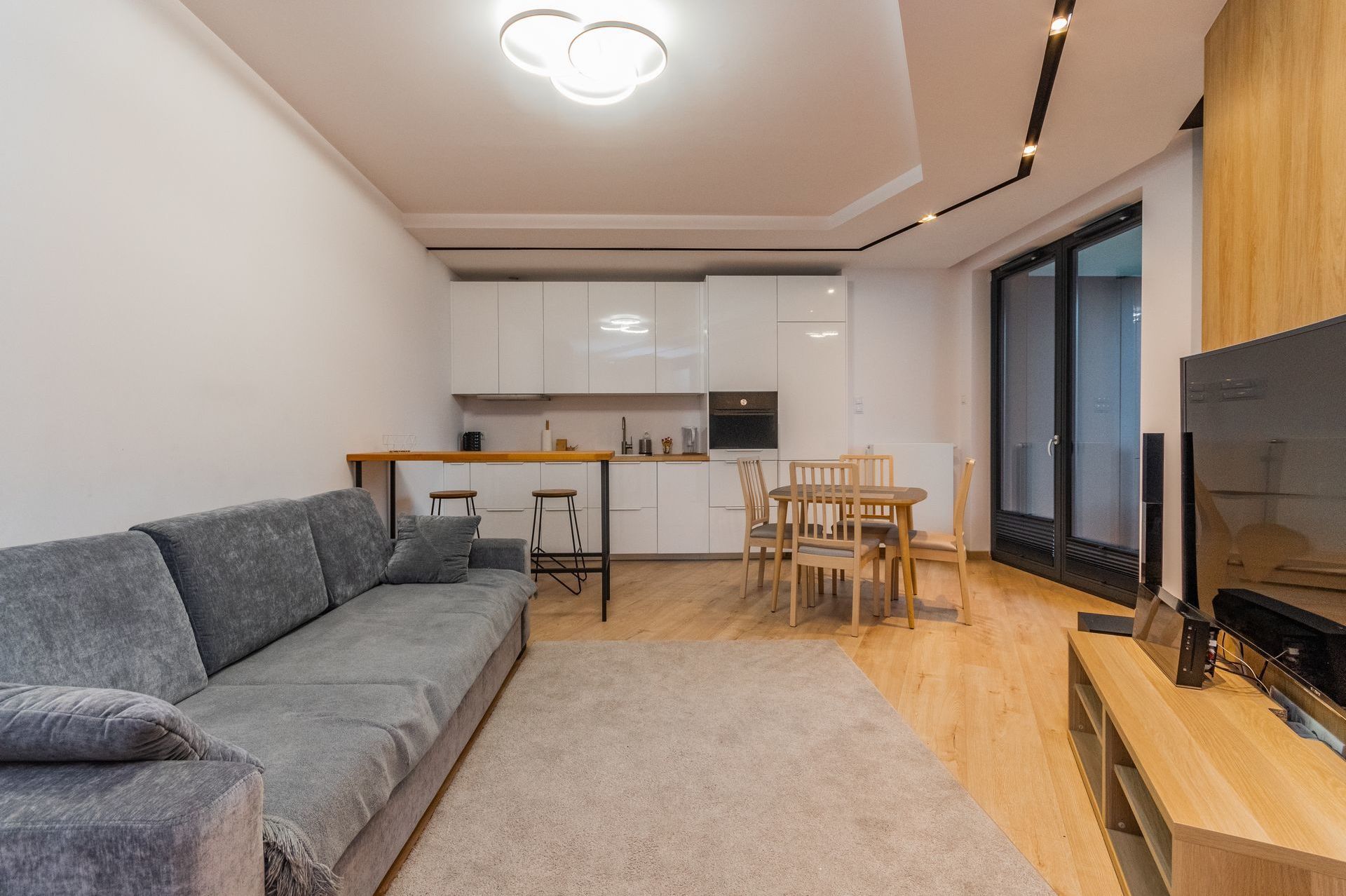 Grand Apartments