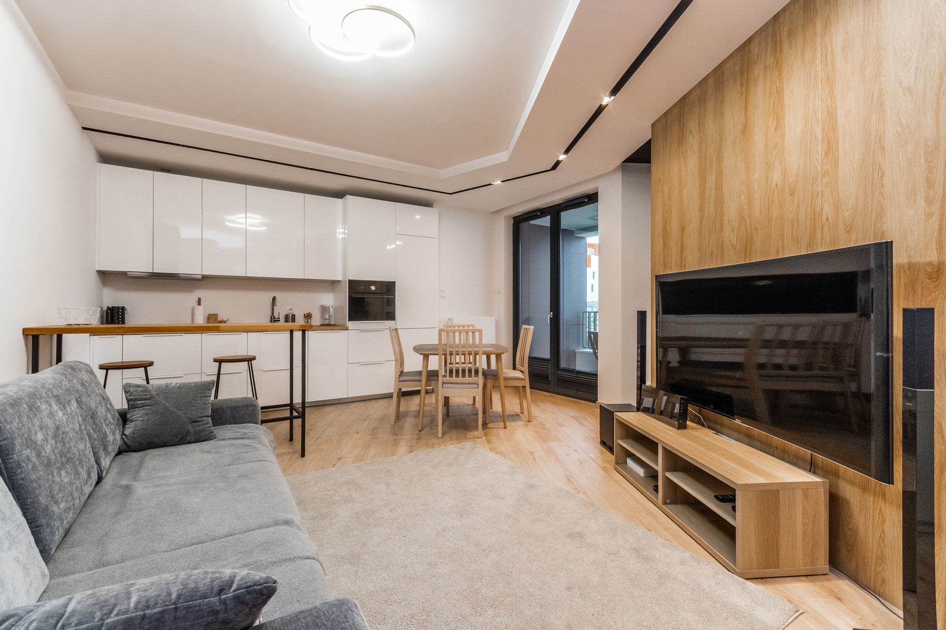 Grand Apartments