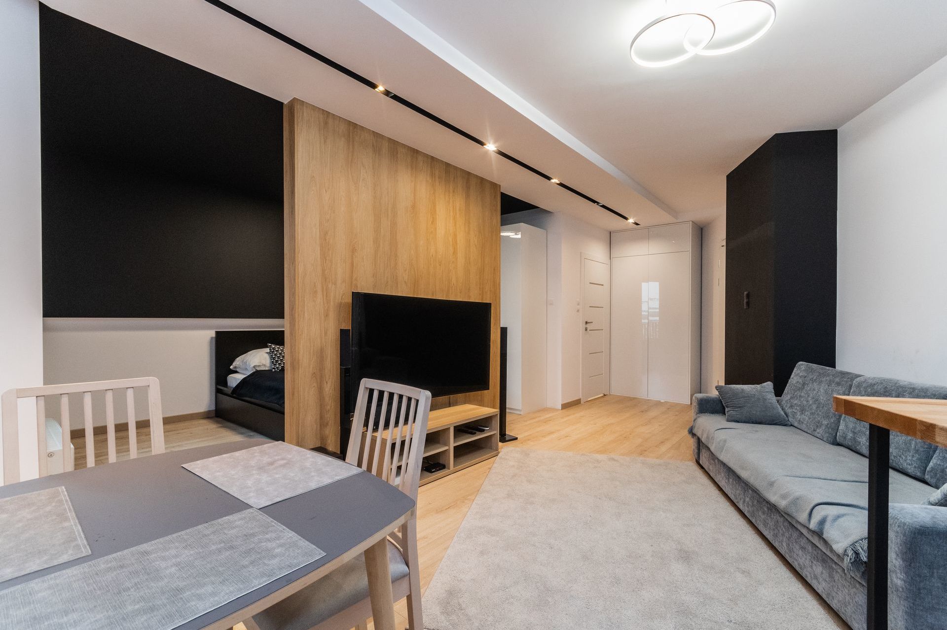 Grand Apartments