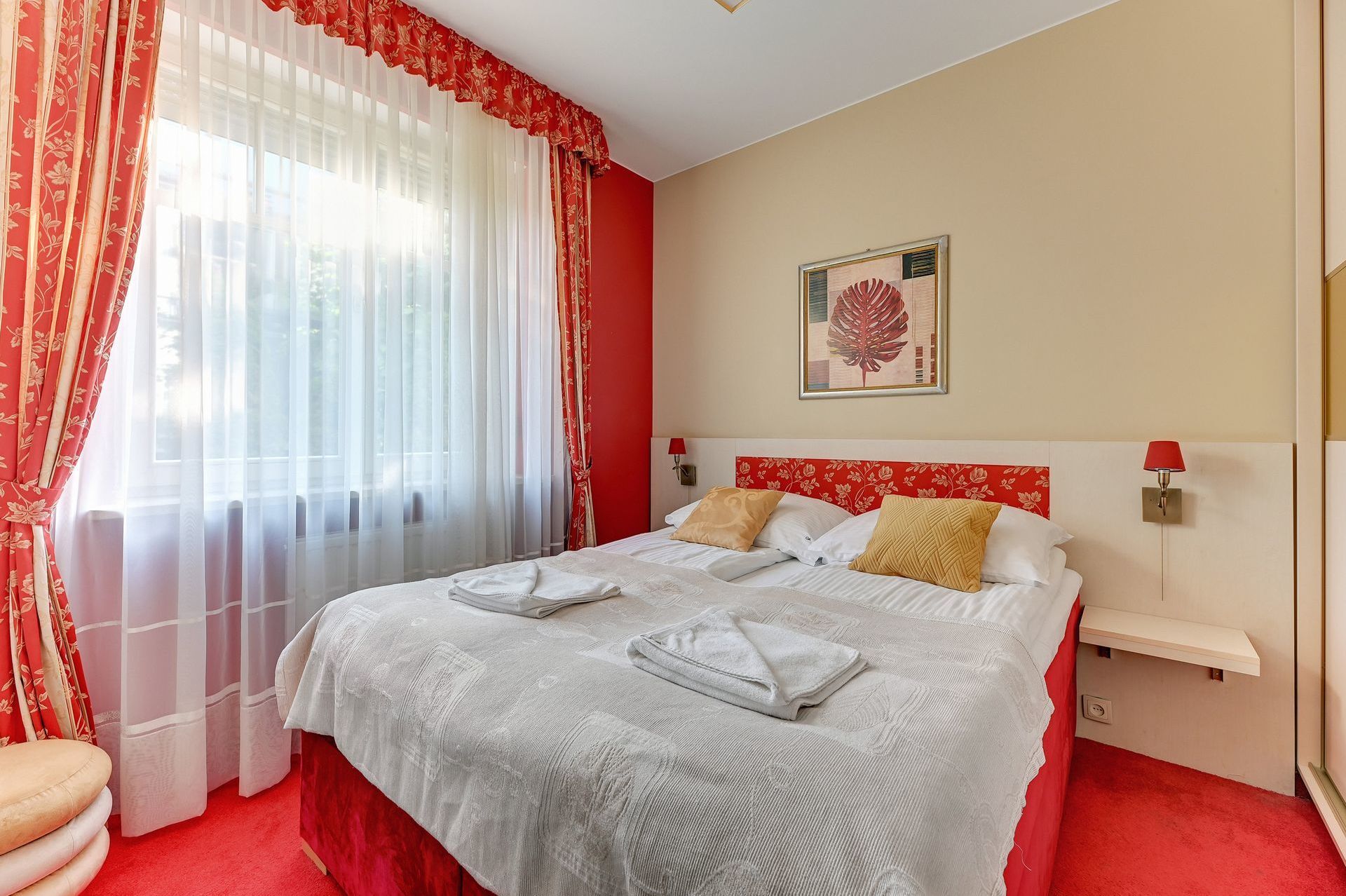 Grand Apartments