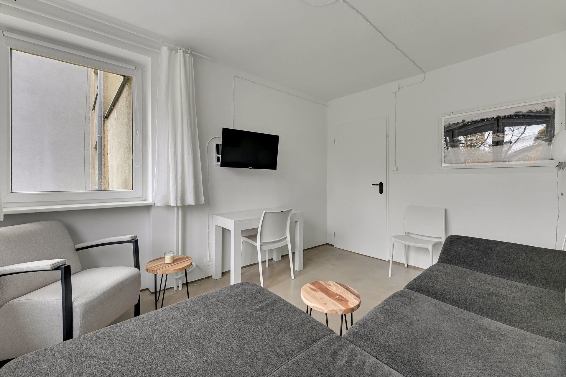 Grand Apartments