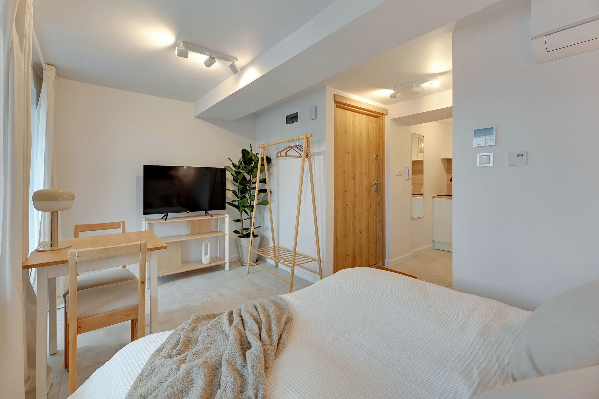 Grand Apartments