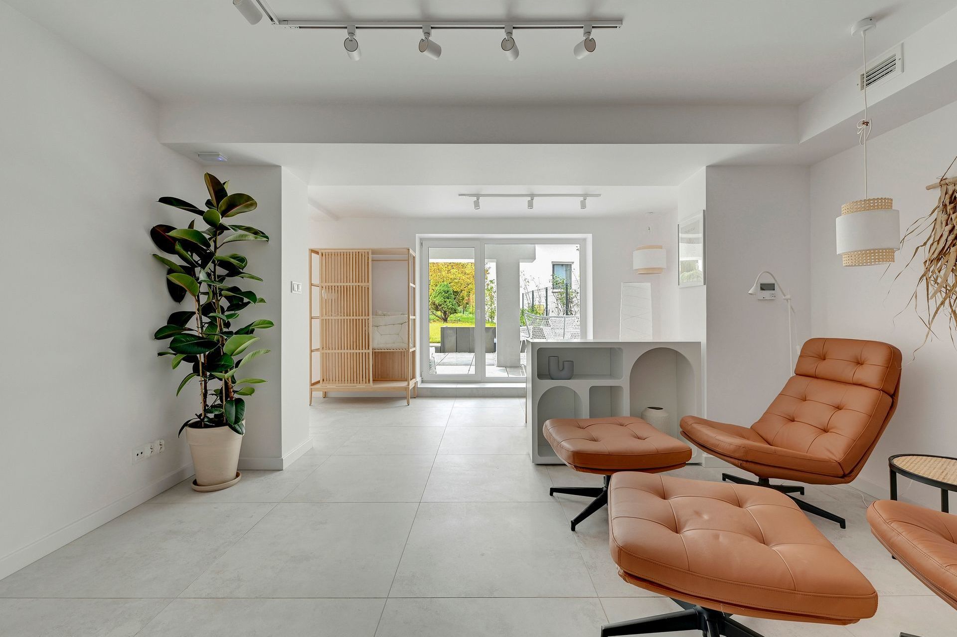 Grand Apartments