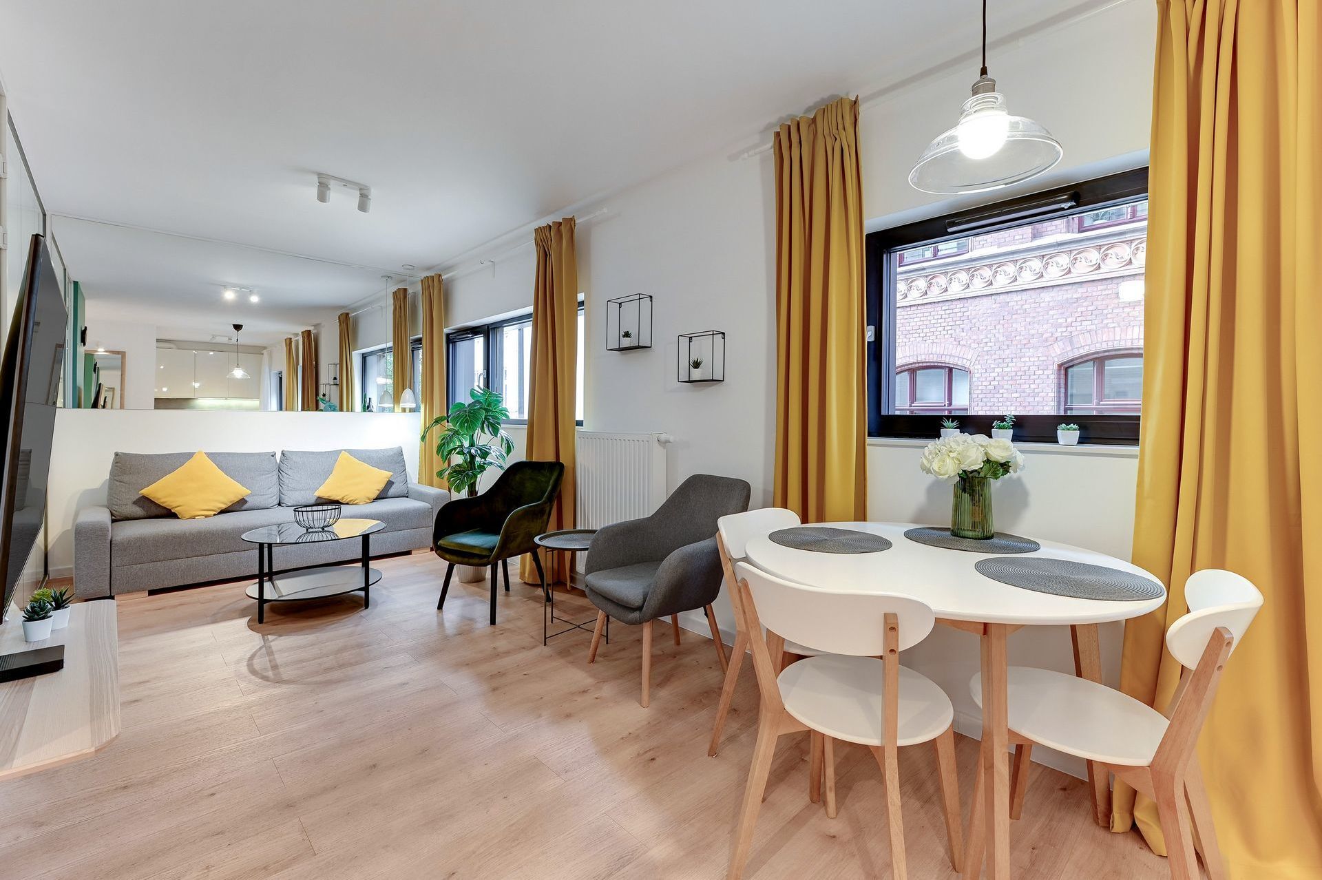 Grand Apartments
