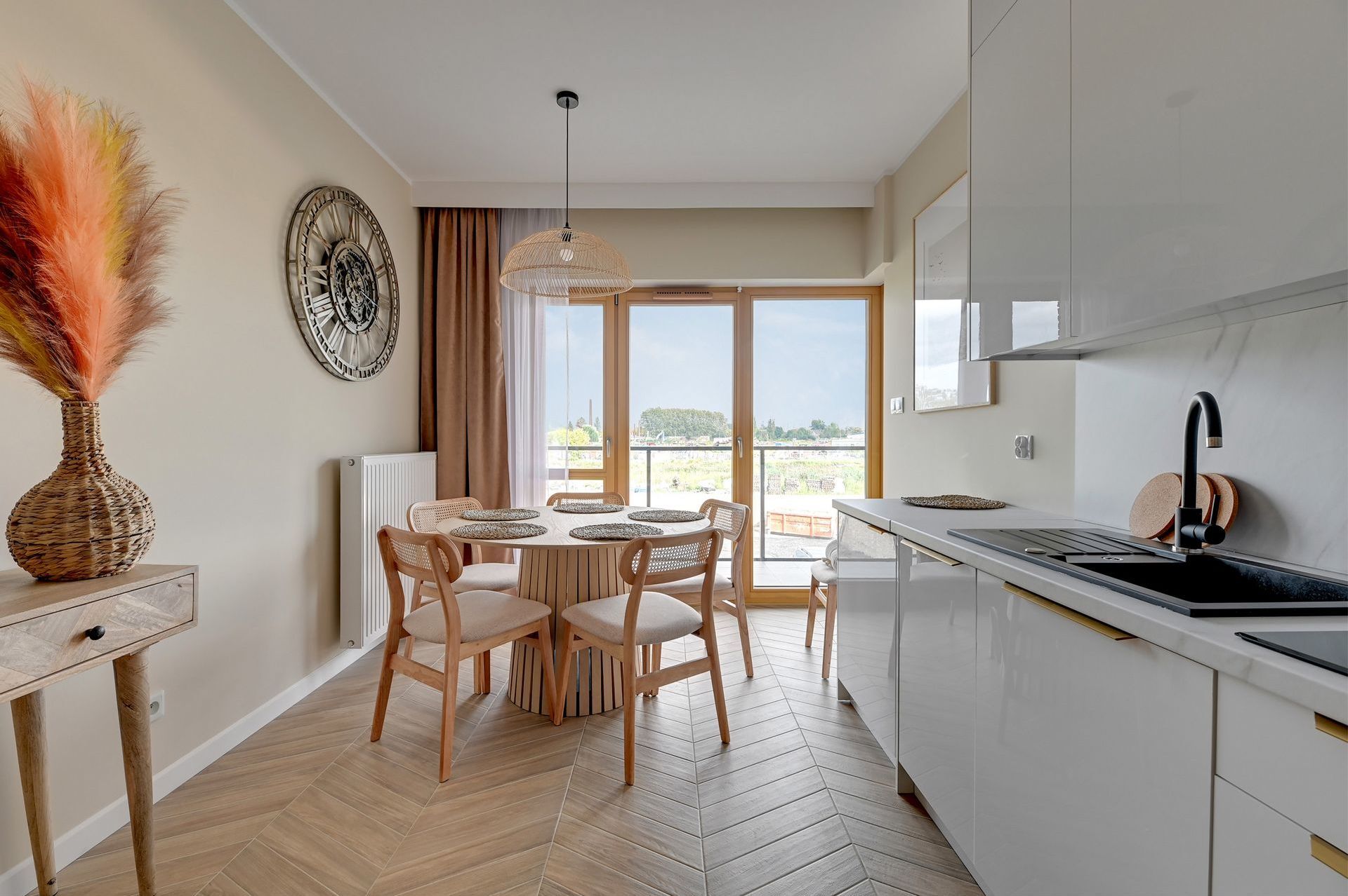 Grand Apartments