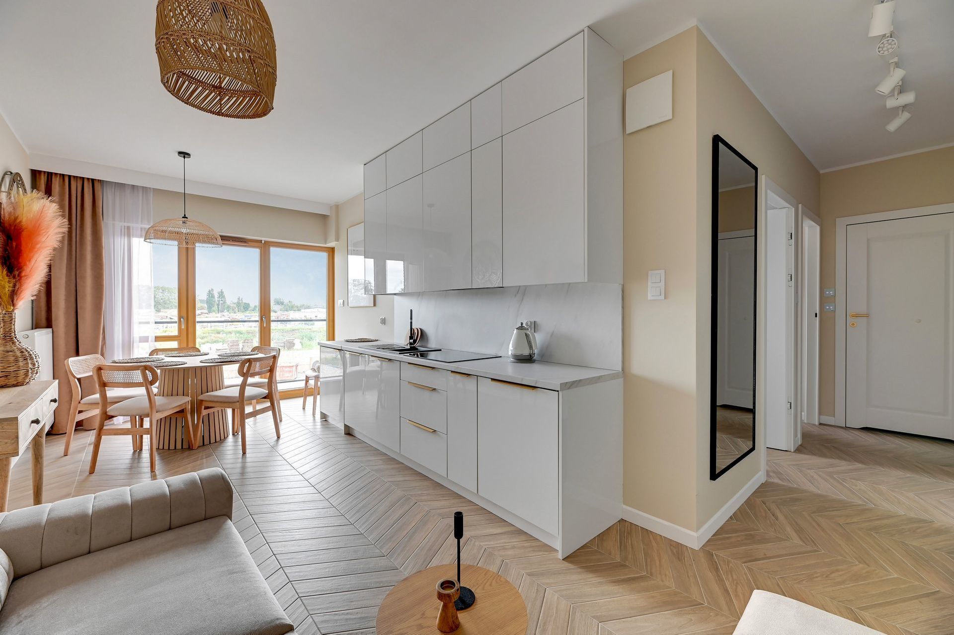 Grand Apartments