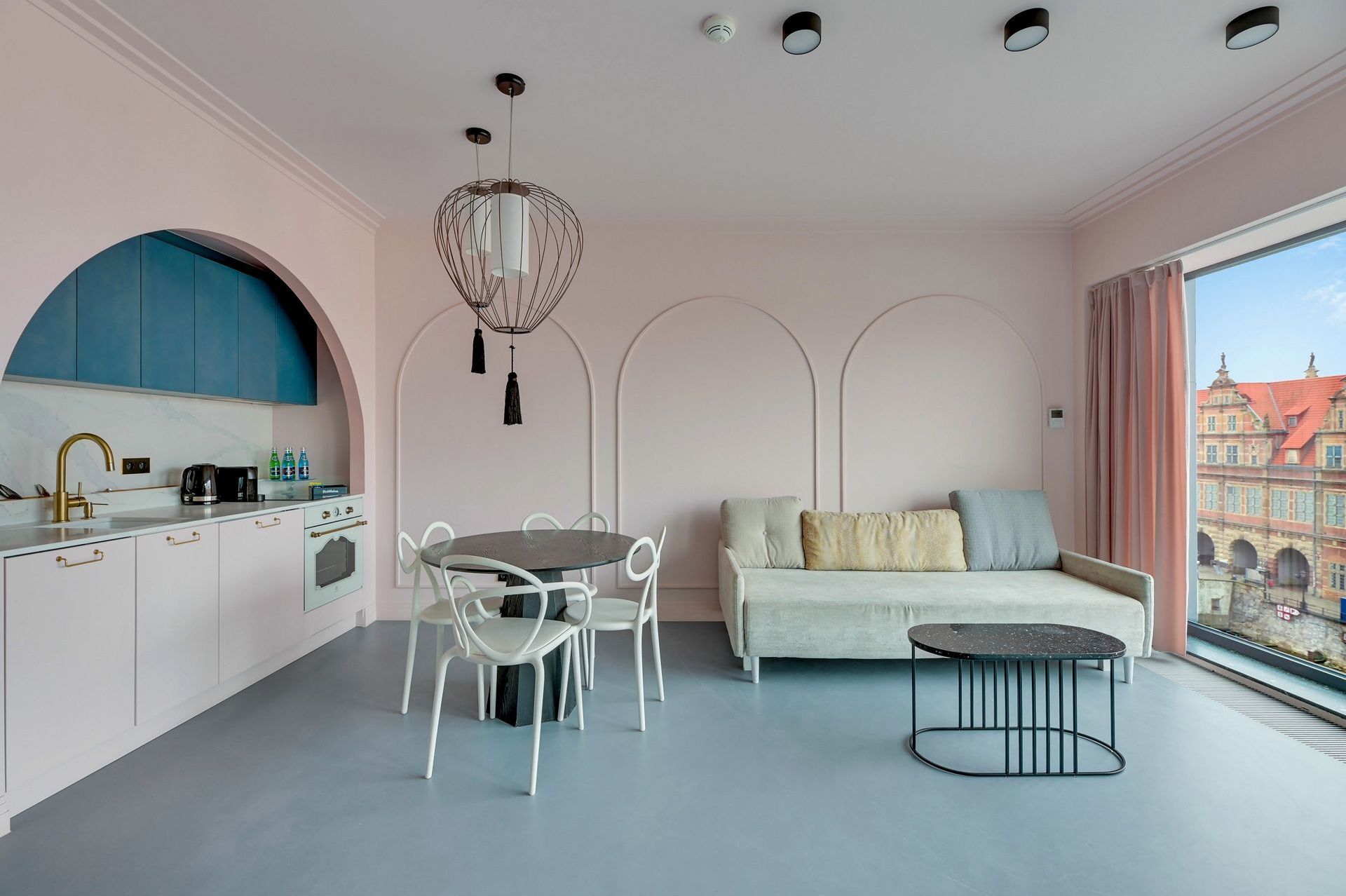 Grand Apartments