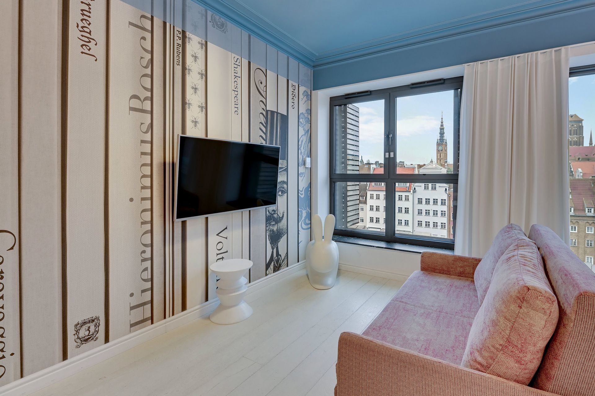 Grand Apartments