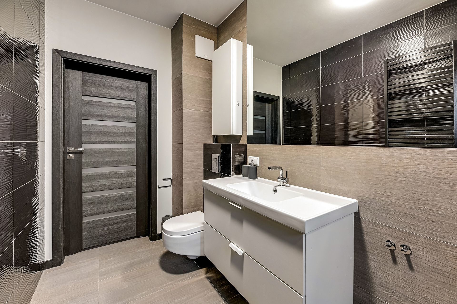 Grand Apartments