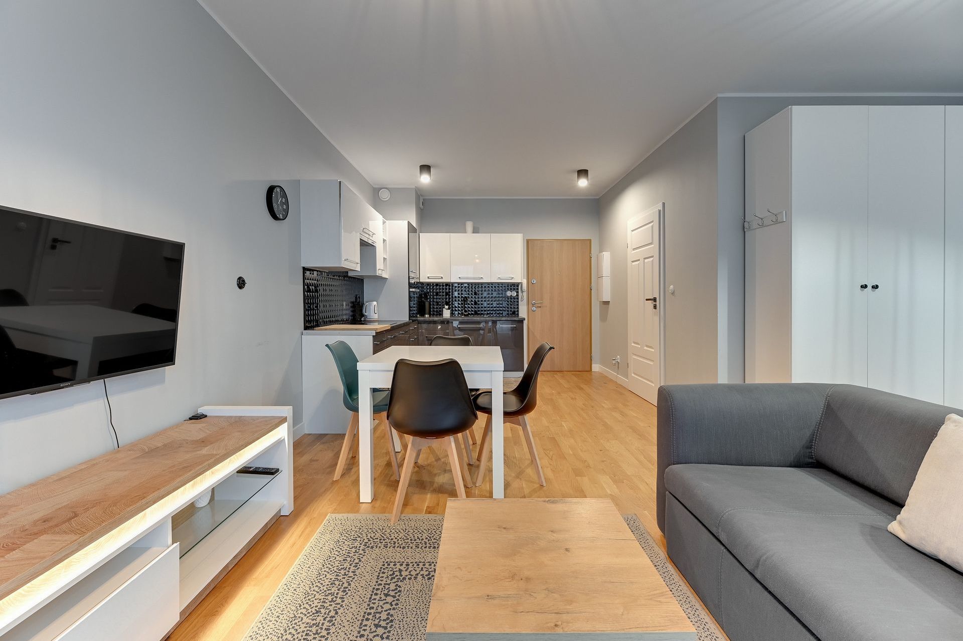 Grand Apartments