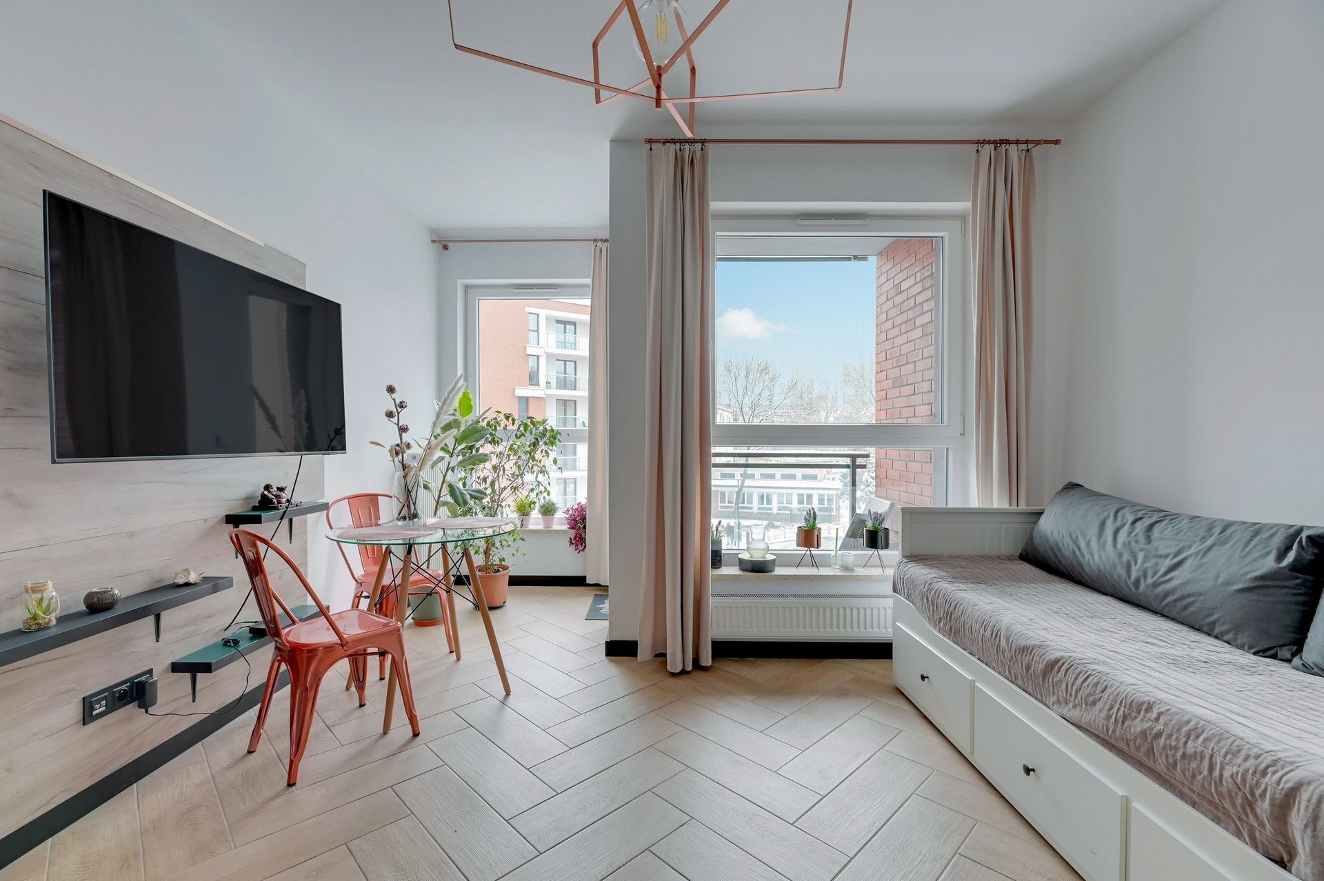Grand Apartments