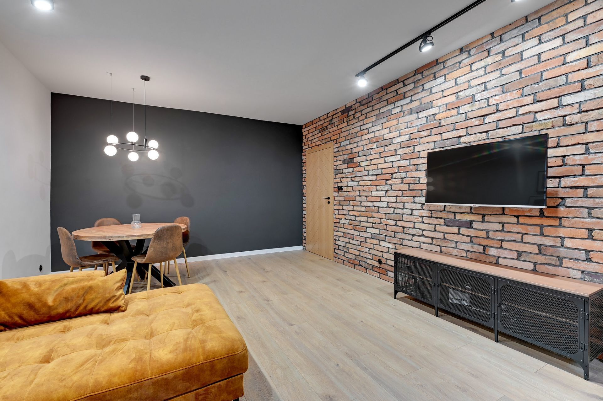 Grand Apartments