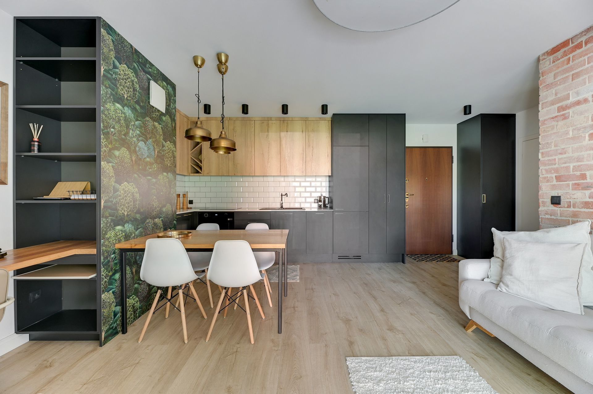 Grand Apartments