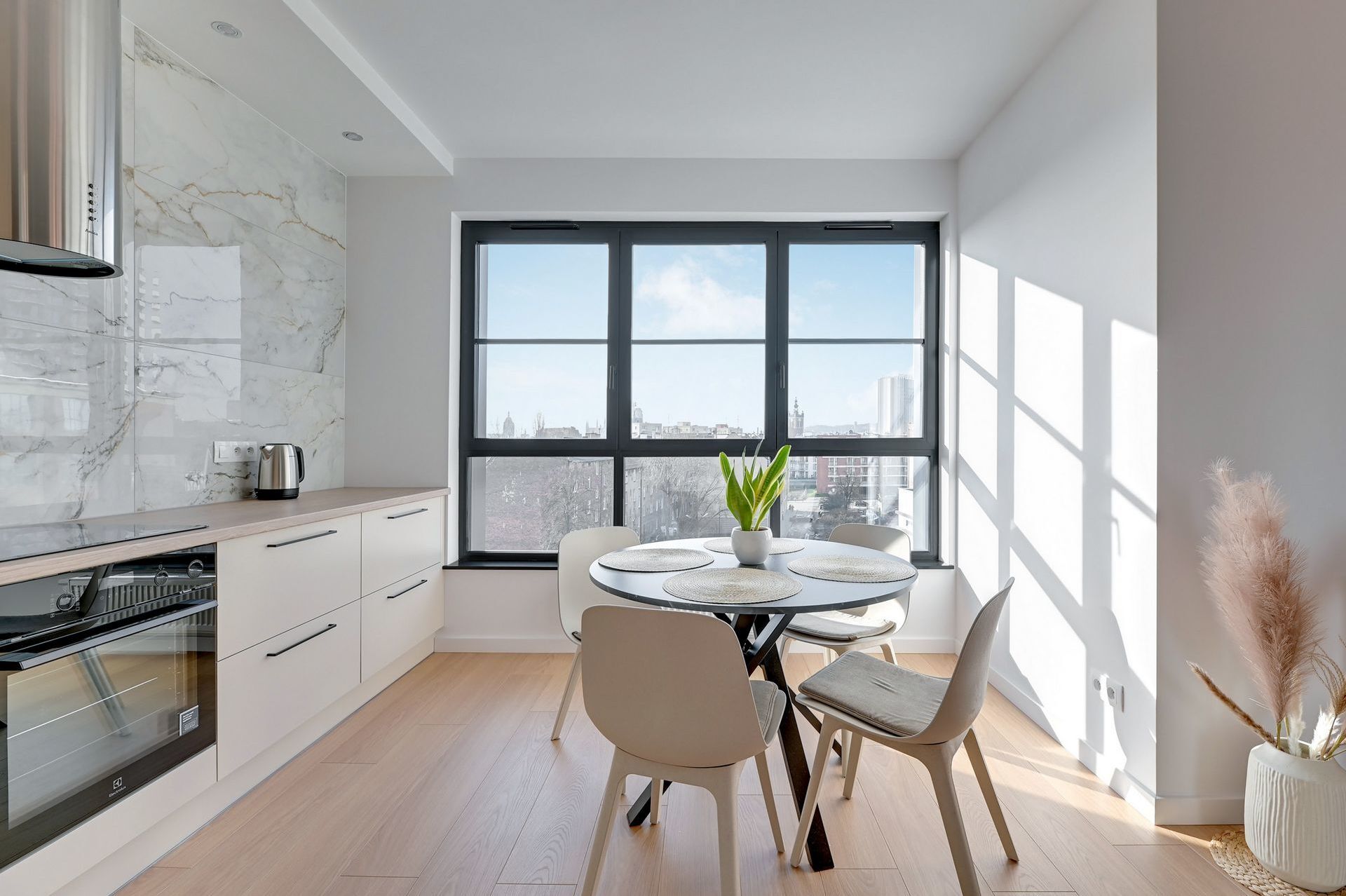 Grand Apartments