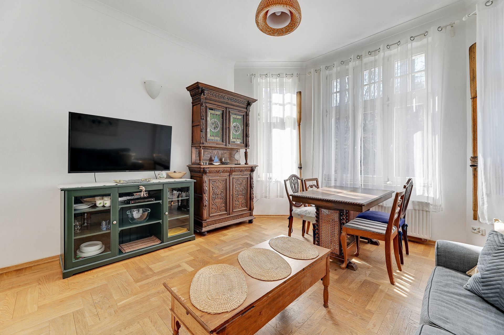 Grand Apartments