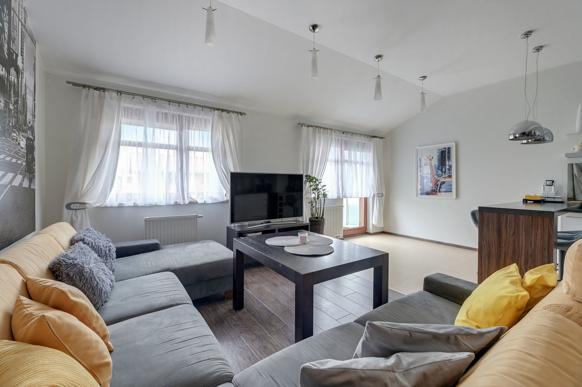 Grand Apartments