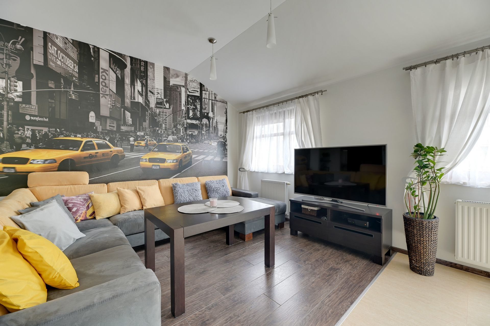 Grand Apartments