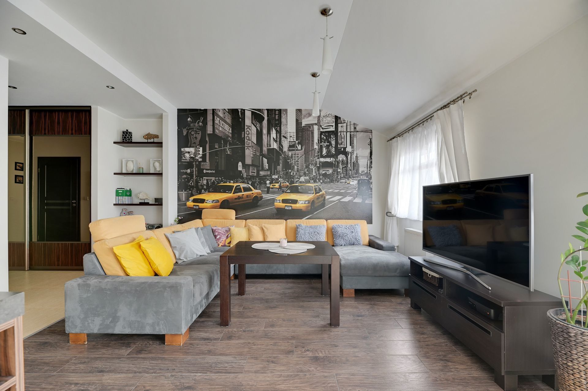 Grand Apartments