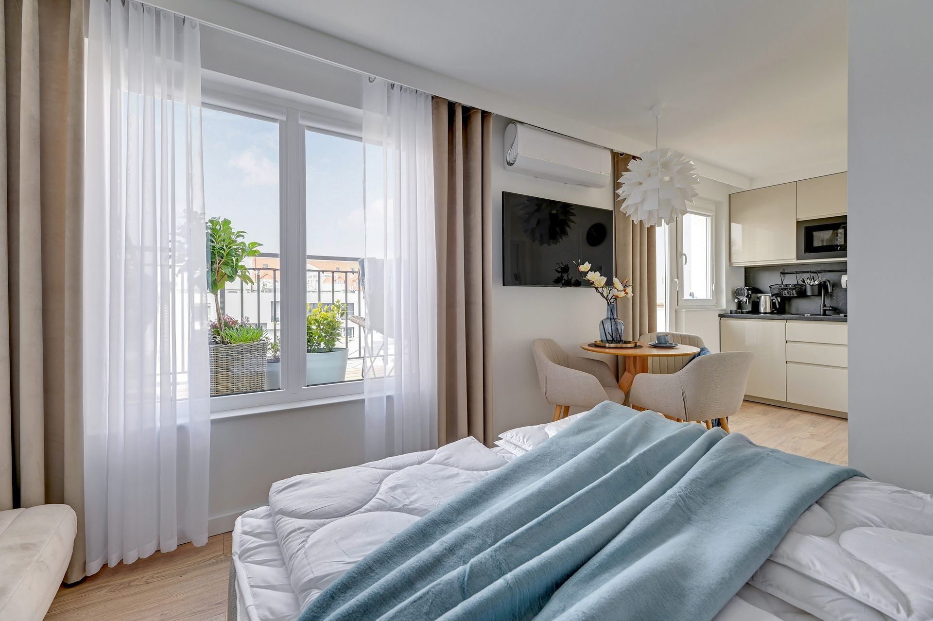 Grand Apartments