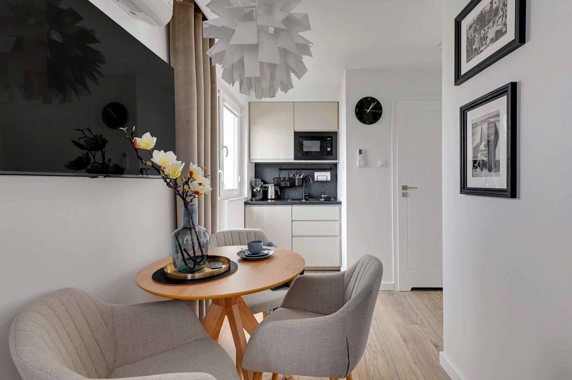 Grand Apartments