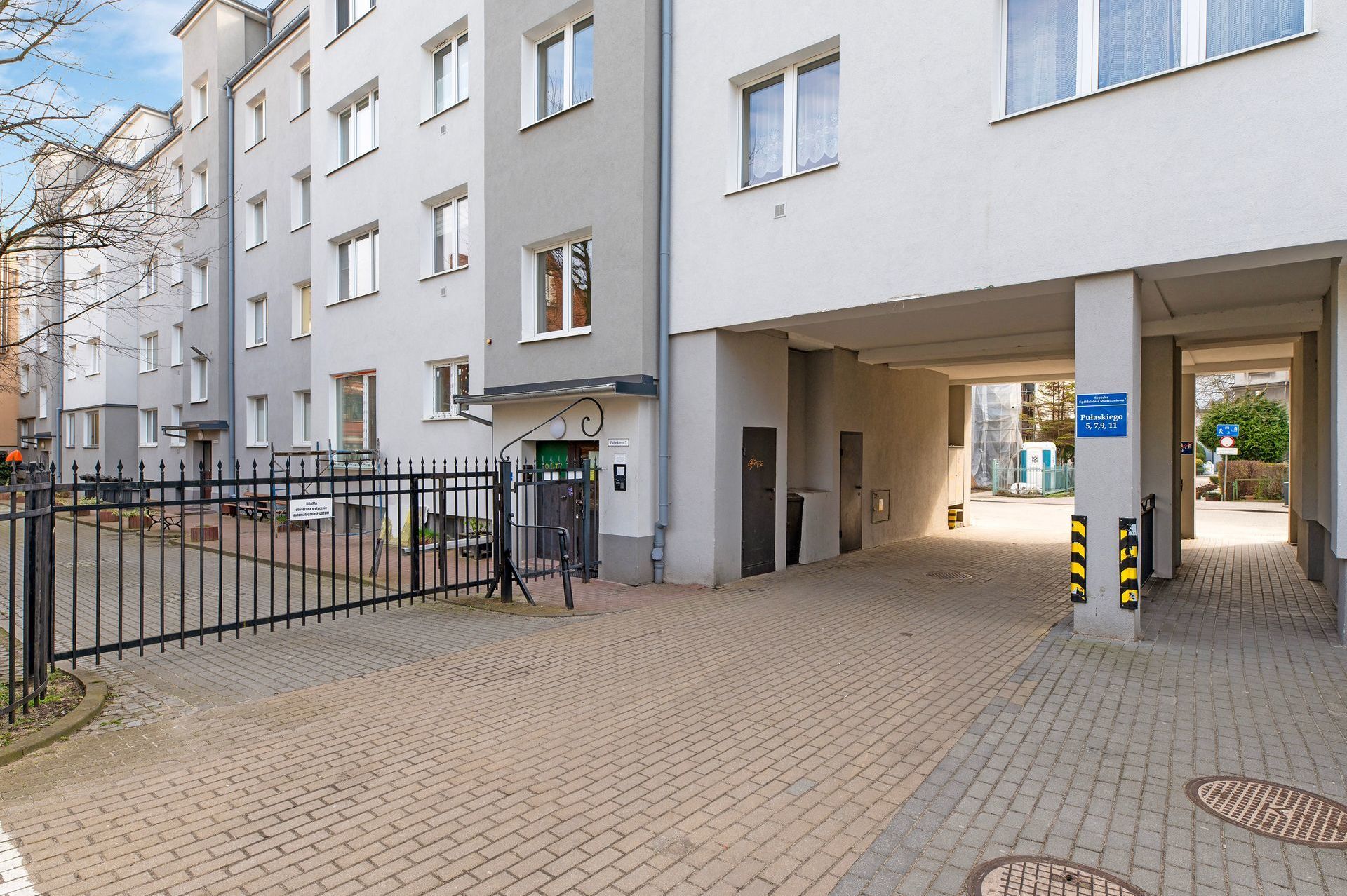 Grand Apartments