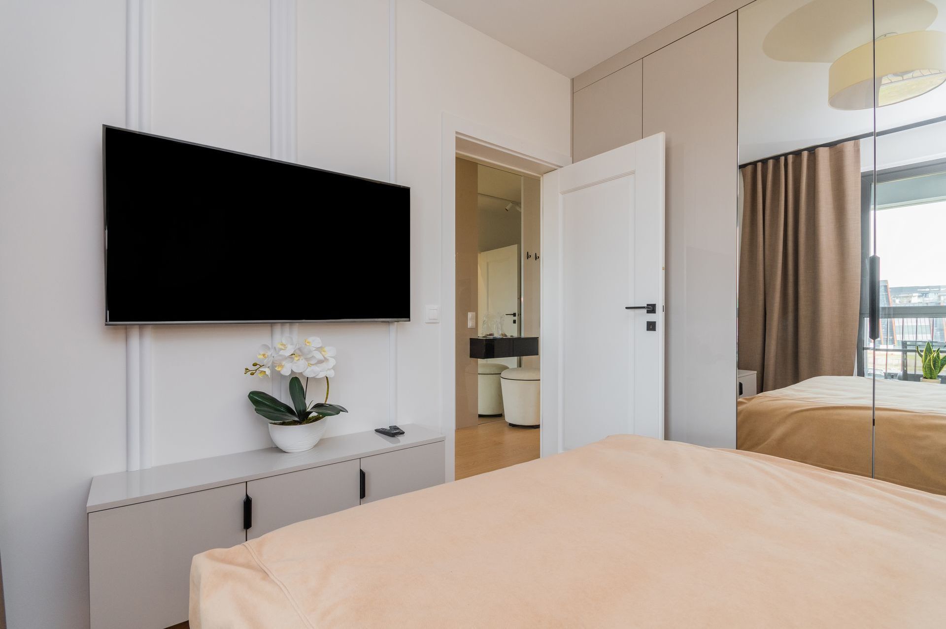 Grand Apartments