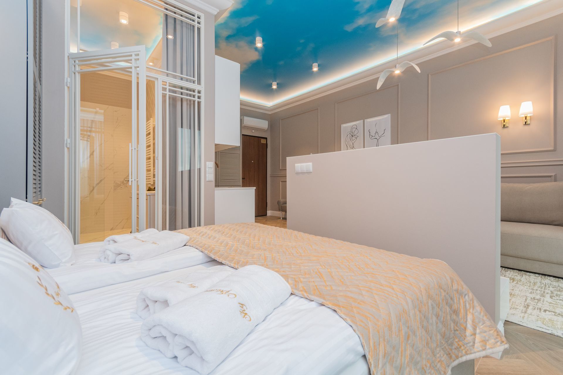 Grand Apartments