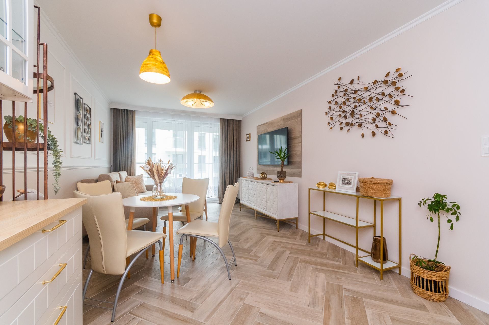 Grand Apartments