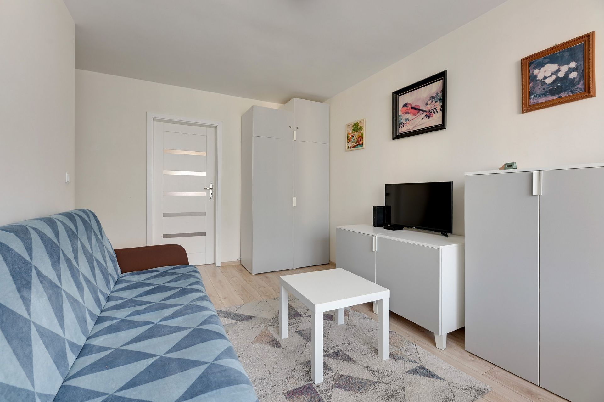 Grand Apartments