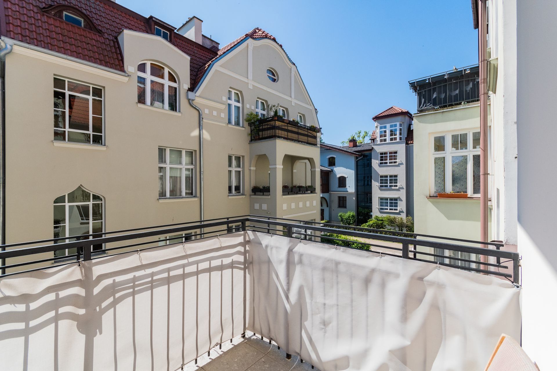 Grand Apartments