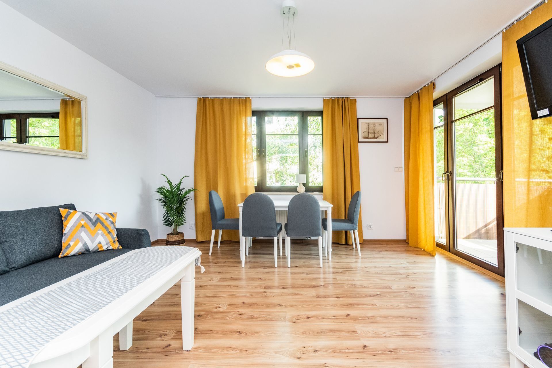 Grand Apartments