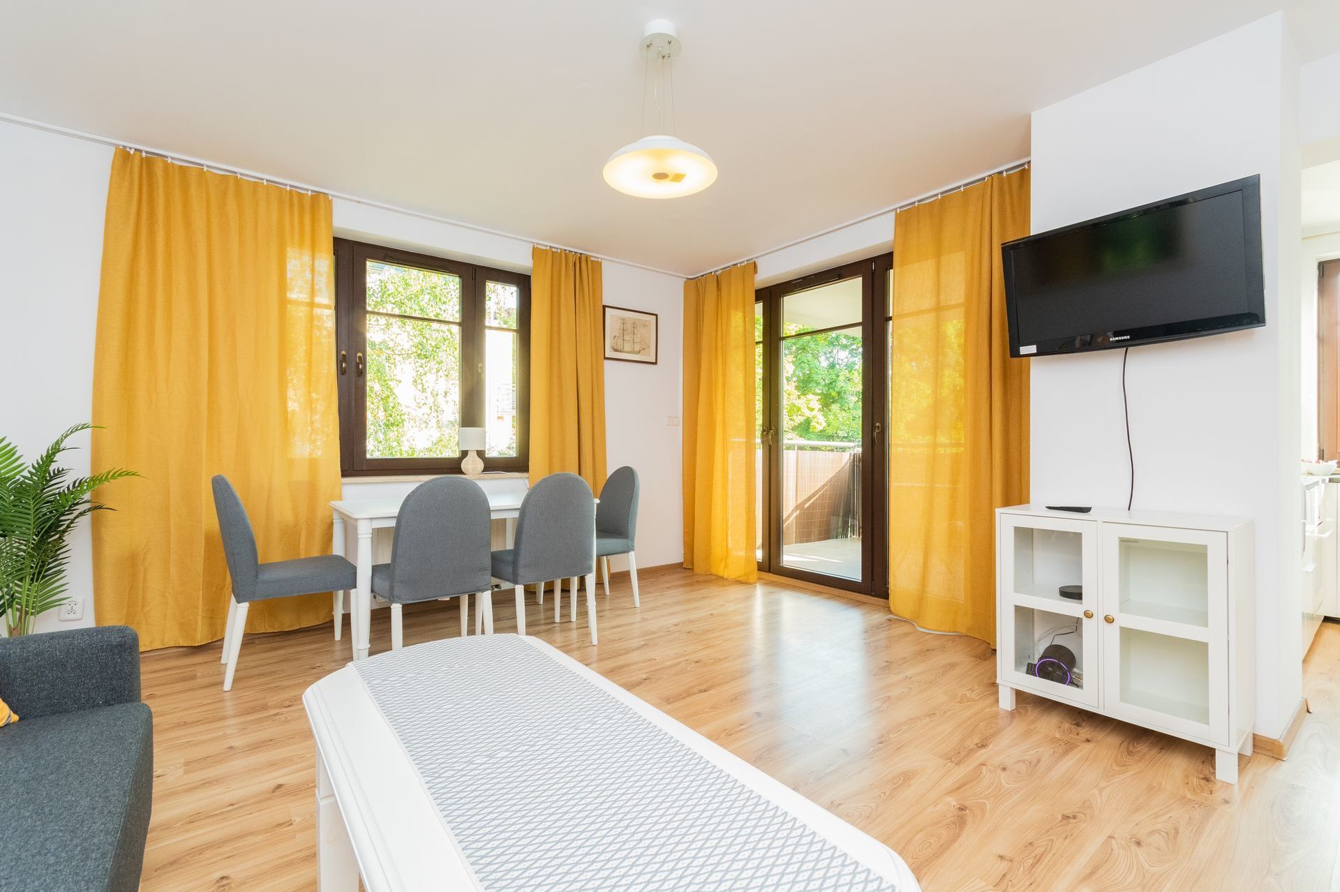 Grand Apartments