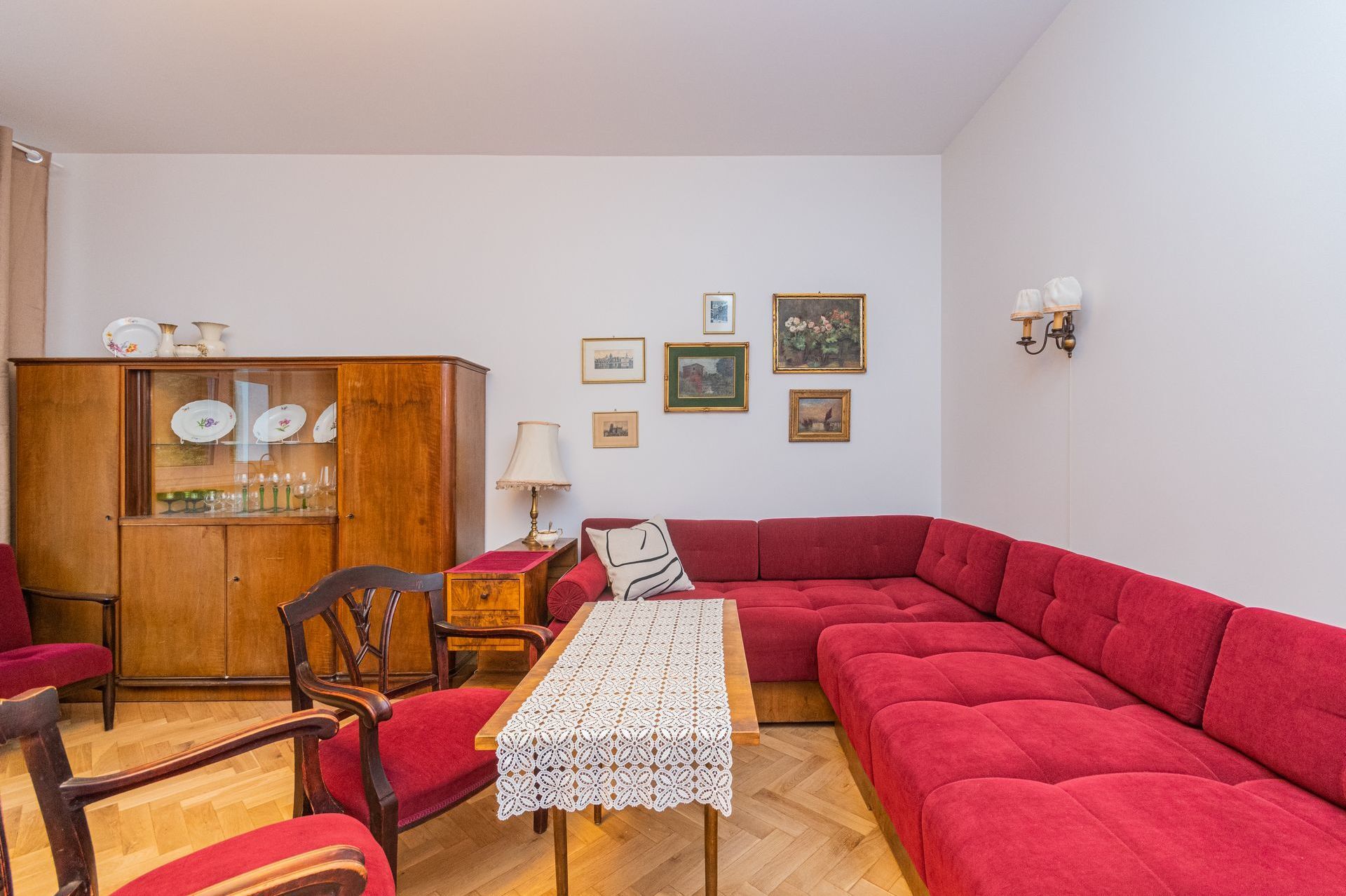 Grand Apartments