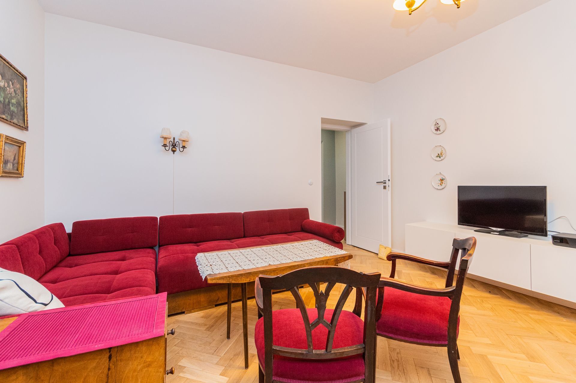 Grand Apartments