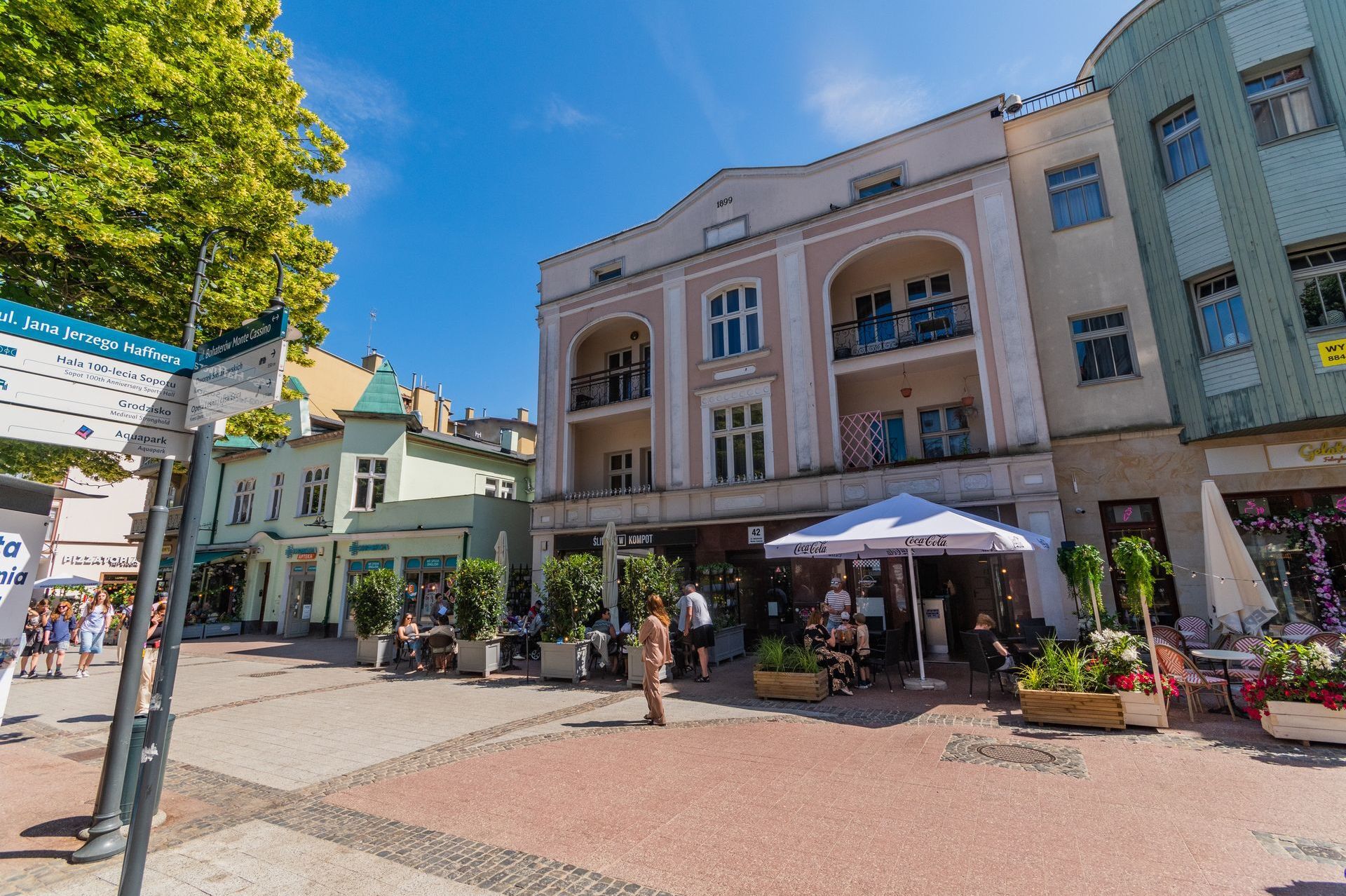 Grand Apartments