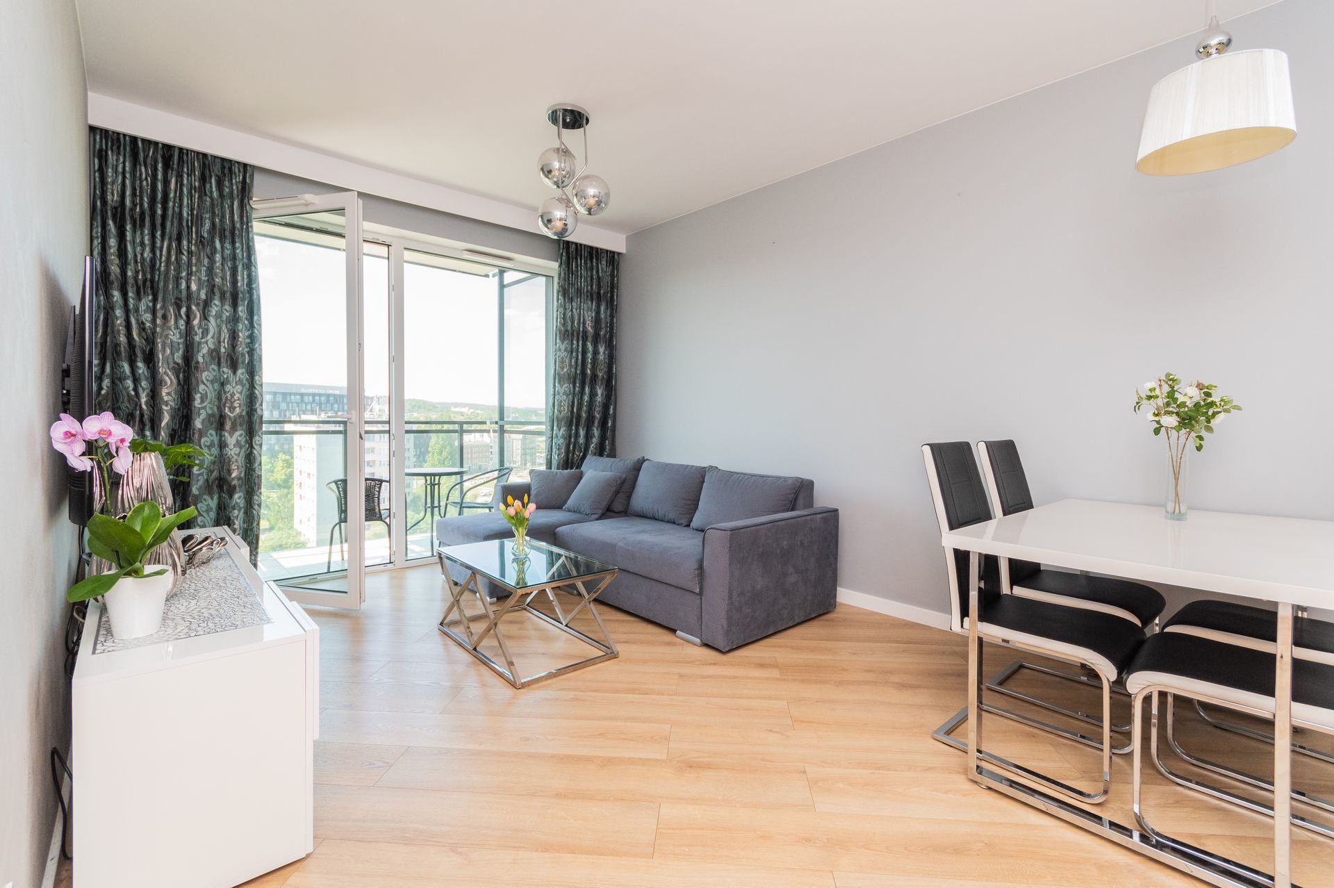 Grand Apartments