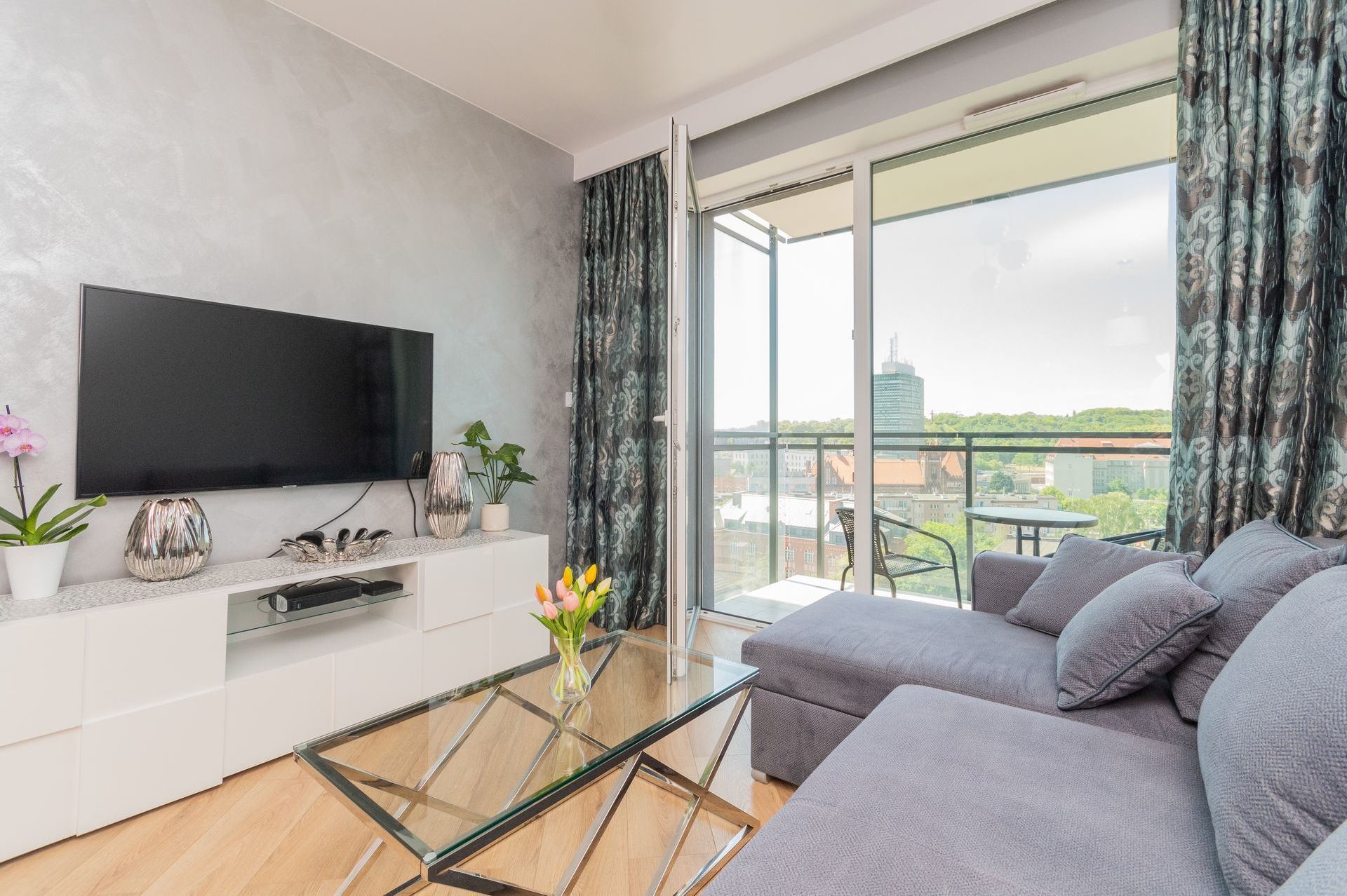 Grand Apartments