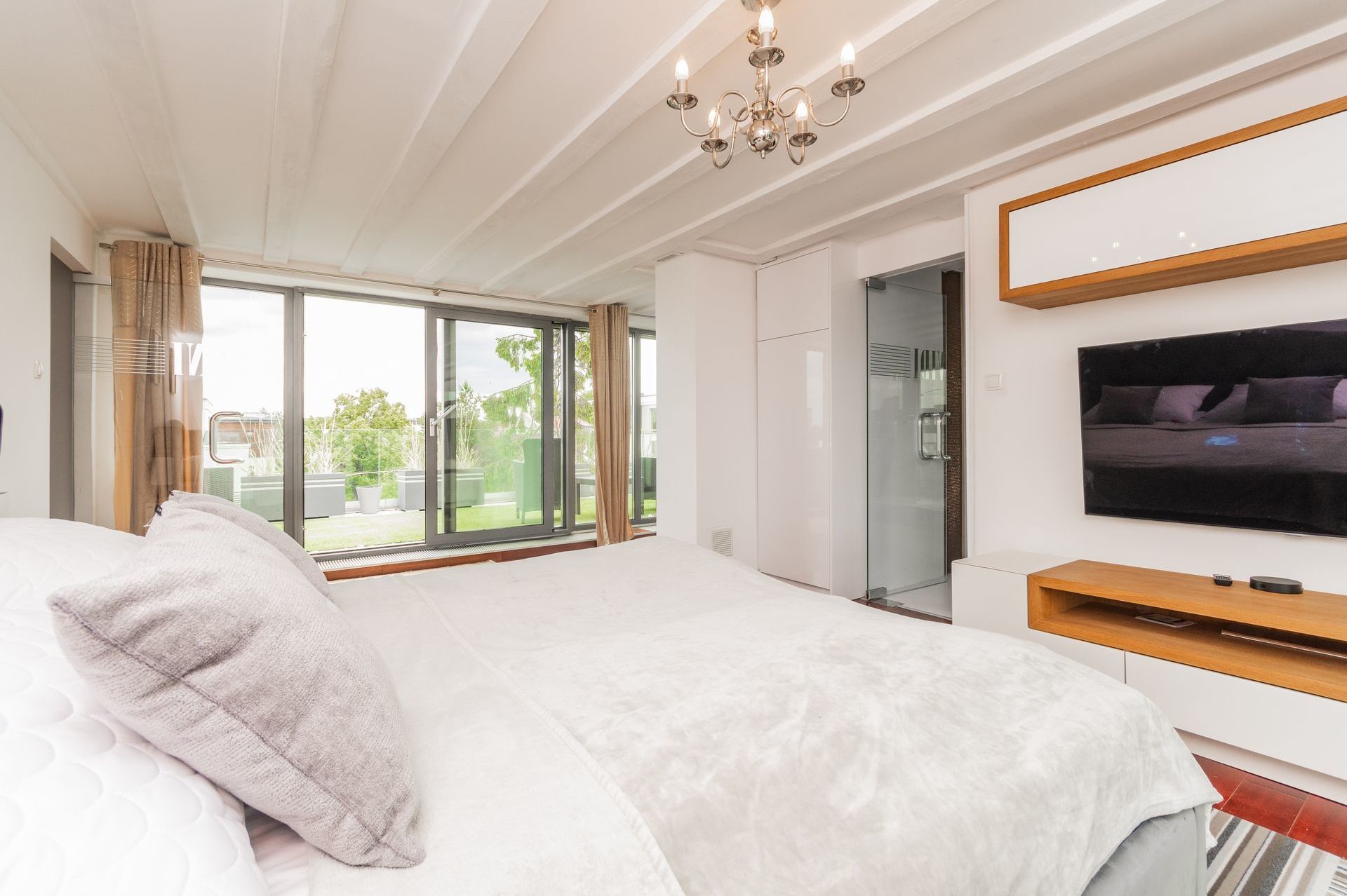 Grand Apartments