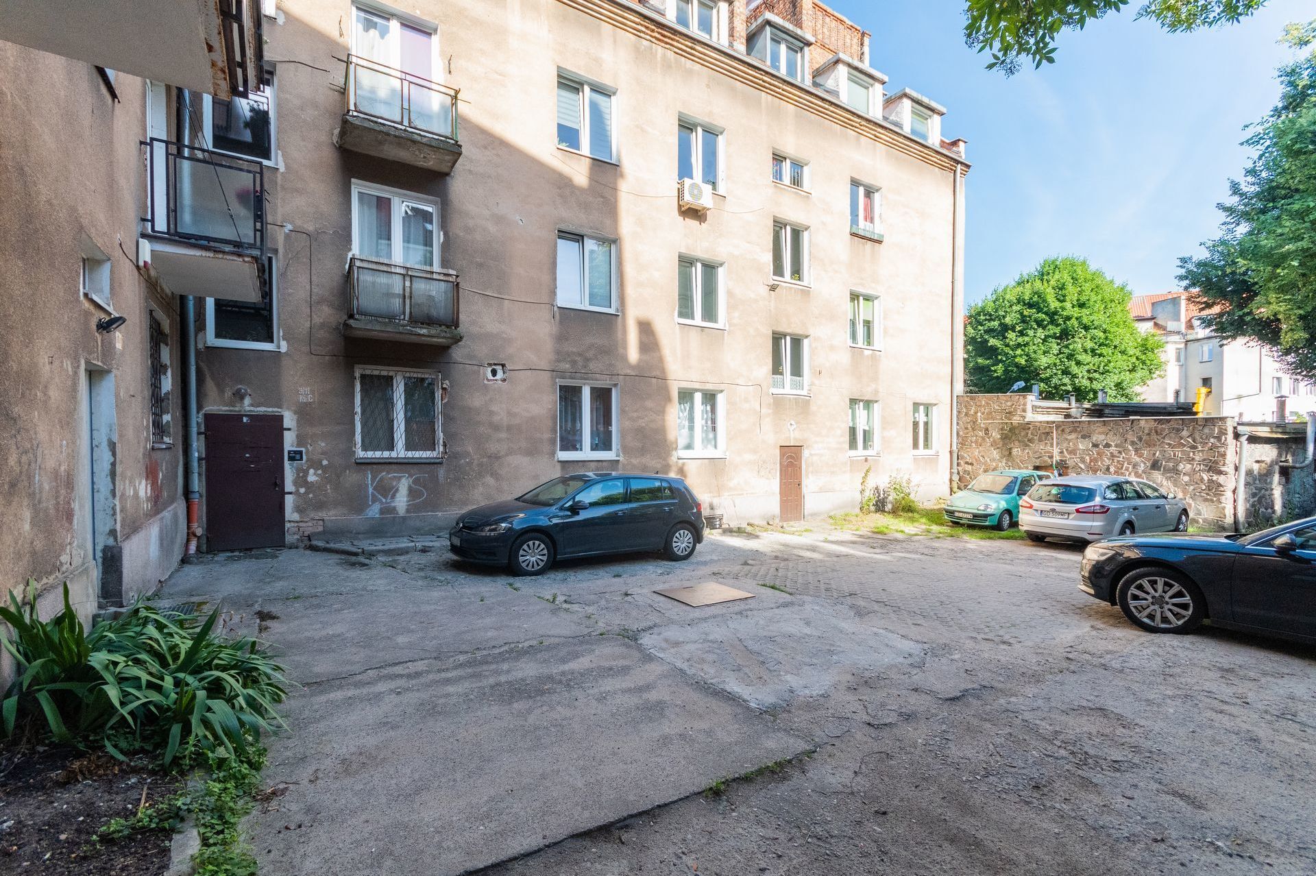 Grand Apartments