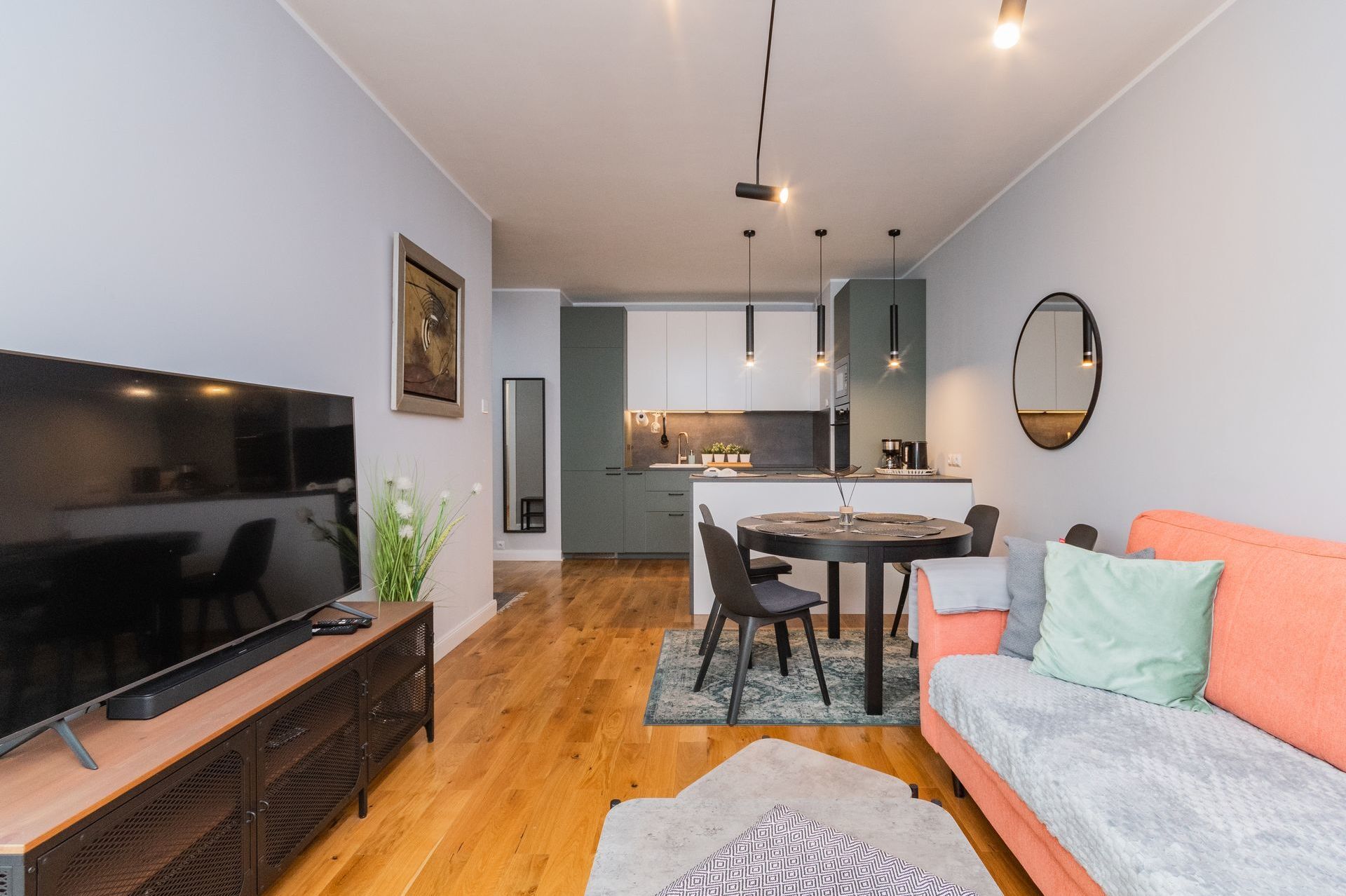 Grand Apartments
