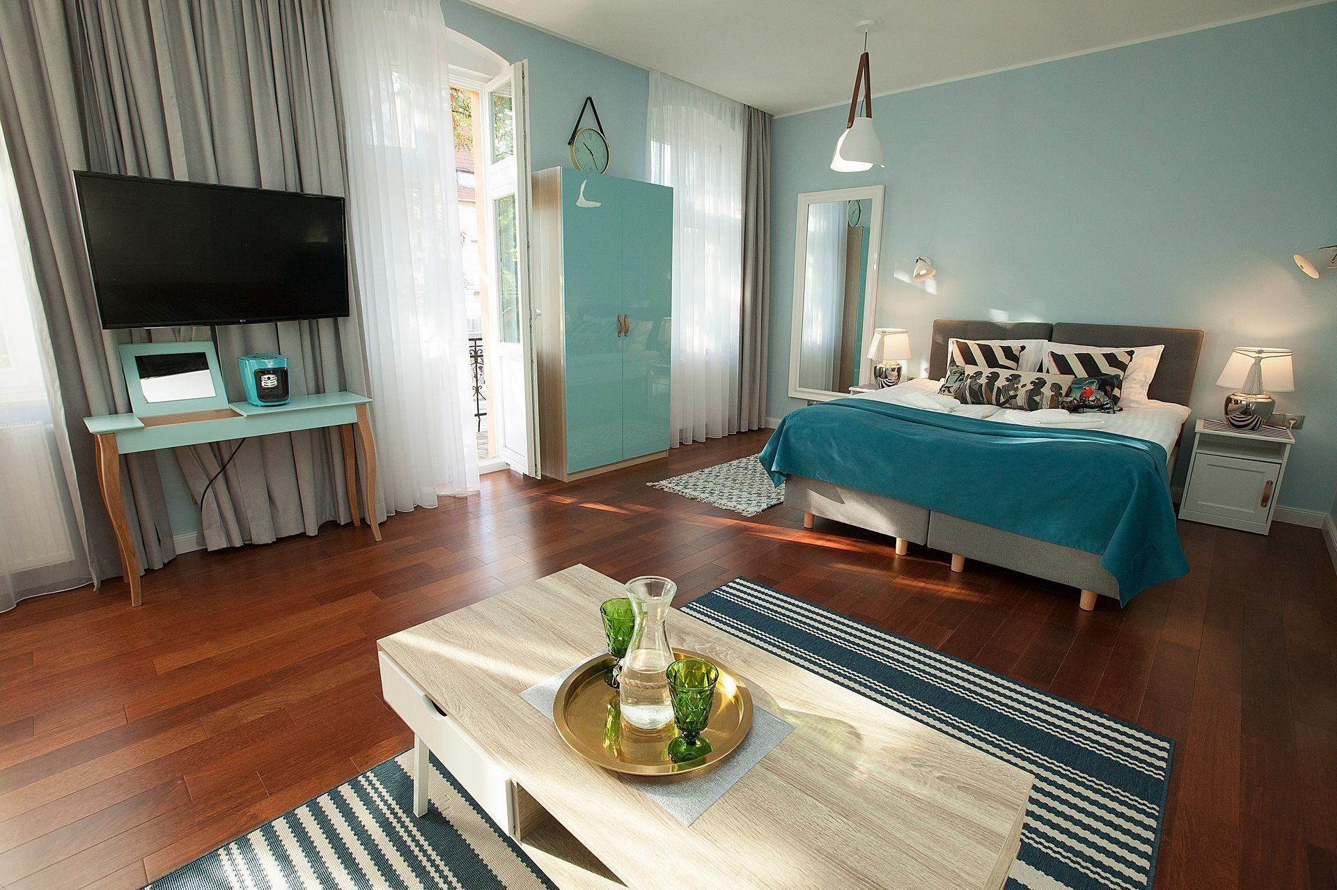 Grand Apartments