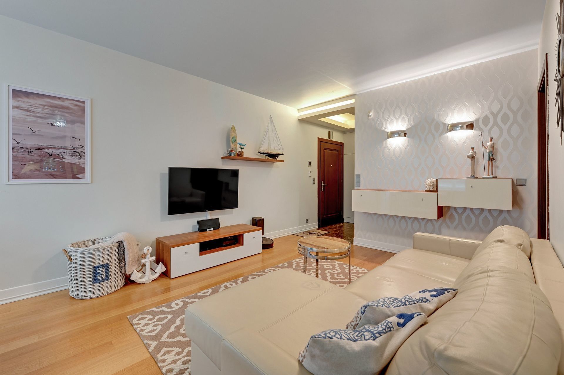 Grand Apartments